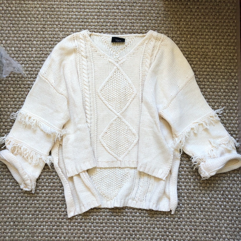 Vici Cream High-Low Sweater